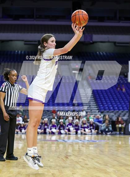 Thumbnail 1 in Boerne vs. Canyon (UIL 4A Basketball Semifinal) photogallery.