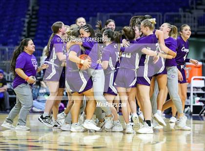 Thumbnail 3 in Boerne vs. Canyon (UIL 4A Basketball Semifinal) photogallery.