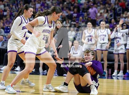 Thumbnail 3 in Boerne vs. Canyon (UIL 4A Basketball Semifinal) photogallery.