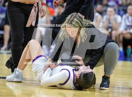 Thumbnail 3 in Boerne vs. Canyon (UIL 4A Basketball Semifinal) photogallery.