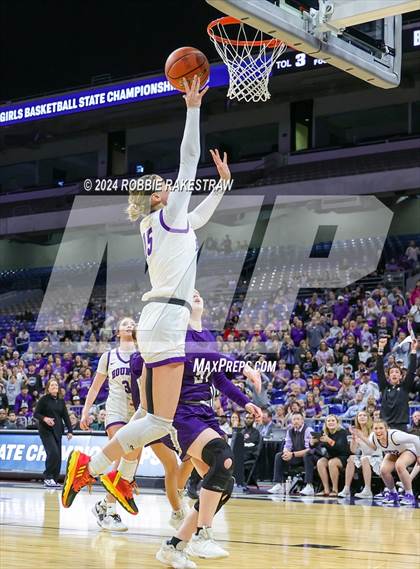 Thumbnail 1 in Boerne vs. Canyon (UIL 4A Basketball Semifinal) photogallery.