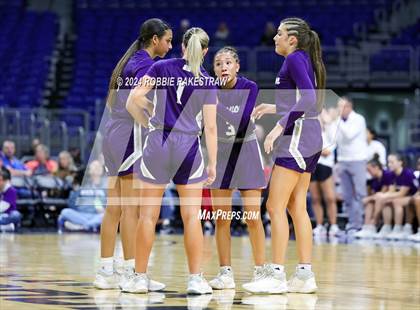 Thumbnail 1 in Boerne vs. Canyon (UIL 4A Basketball Semifinal) photogallery.