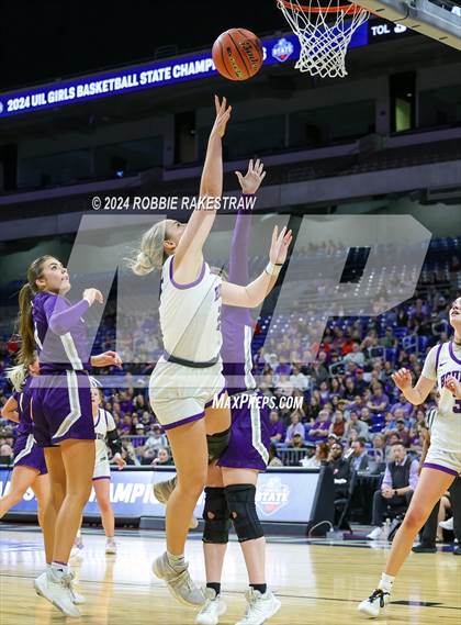Thumbnail 3 in Boerne vs. Canyon (UIL 4A Basketball Semifinal) photogallery.