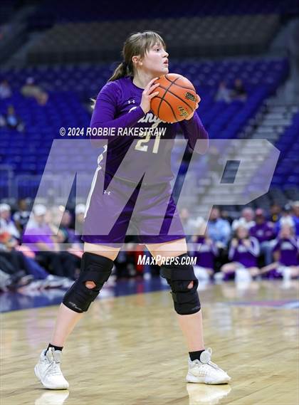 Thumbnail 1 in Boerne vs. Canyon (UIL 4A Basketball Semifinal) photogallery.