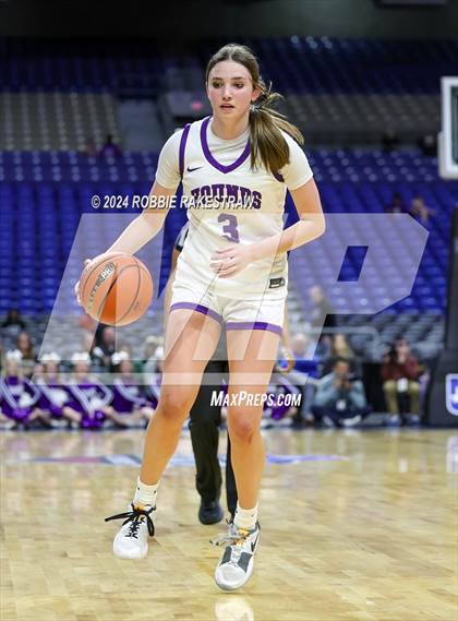Thumbnail 2 in Boerne vs. Canyon (UIL 4A Basketball Semifinal) photogallery.
