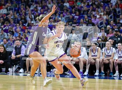 Thumbnail 3 in Boerne vs. Canyon (UIL 4A Basketball Semifinal) photogallery.