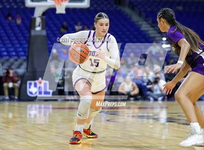Thumbnail 2 in Boerne vs. Canyon (UIL 4A Basketball Semifinal) photogallery.