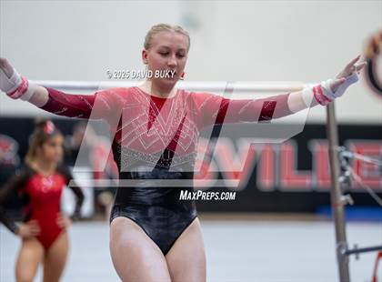 Thumbnail 2 in Gainesville Invitational (Uneven Bars) photogallery.