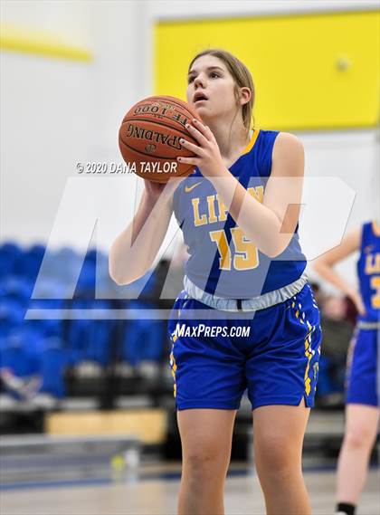 Thumbnail 3 in Lipan @ Huckabay photogallery.