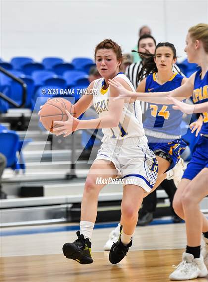 Thumbnail 3 in Lipan @ Huckabay photogallery.