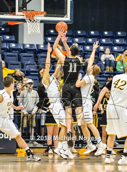 Thumbnail 3 in Centerville vs. Lakota East (OHSAA Southwest Regional Playoff) photogallery.