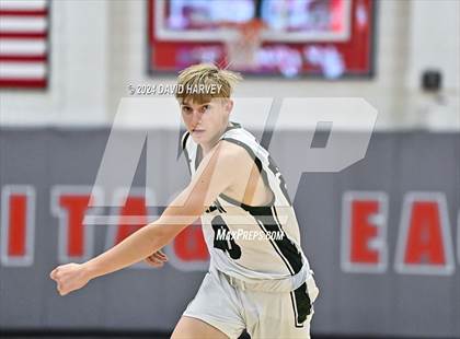Thumbnail 1 in D'Evelyn vs Bear Creek photogallery.