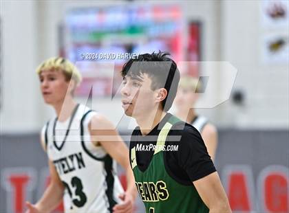 Thumbnail 1 in D'Evelyn vs Bear Creek photogallery.
