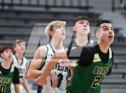 Thumbnail 2 in D'Evelyn vs Bear Creek photogallery.