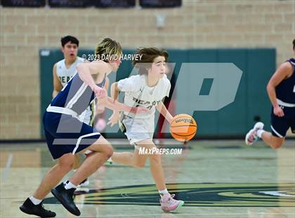 Thumbnail 3 in Columbine vs Bear Creek photogallery.