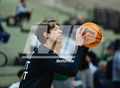 Thumbnail 1 in Columbine vs Bear Creek photogallery.