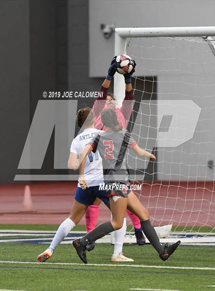 Thumbnail 3 in Tivy vs Lee [Robert E.] (Austin Lakes Elite Showcase) photogallery.