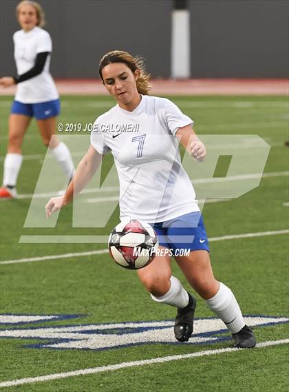 Thumbnail 3 in Tivy vs Lee [Robert E.] (Austin Lakes Elite Showcase) photogallery.