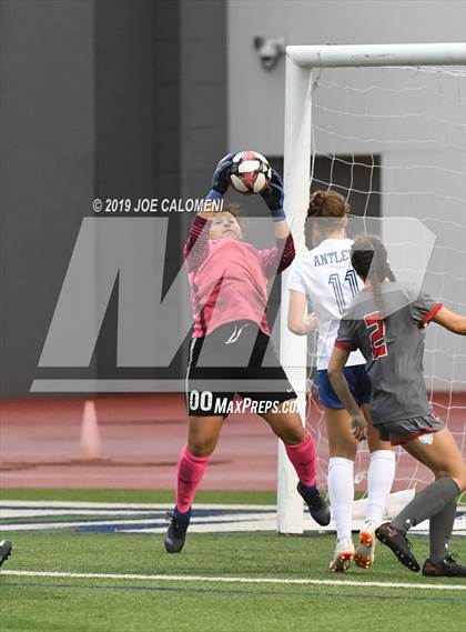 Thumbnail 1 in Tivy vs Lee [Robert E.] (Austin Lakes Elite Showcase) photogallery.
