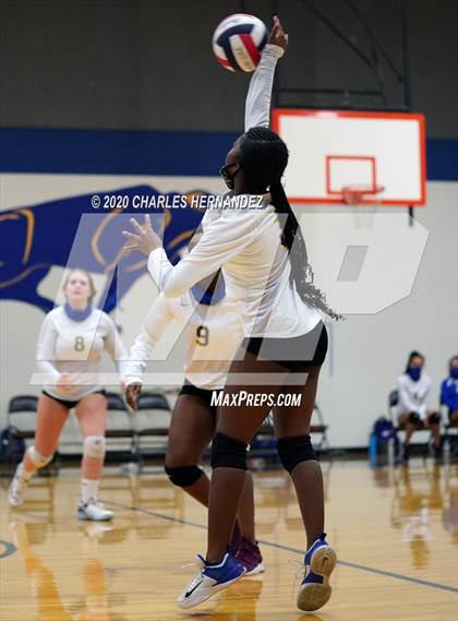 Thumbnail 3 in Manor @ Pflugerville photogallery.