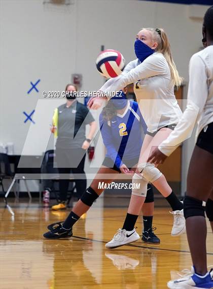 Thumbnail 2 in Manor @ Pflugerville photogallery.
