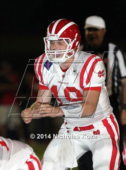 Thumbnail 3 in Mater Dei vs. St. John Bosco photogallery.
