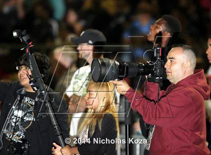 Thumbnail 3 in Mater Dei vs. St. John Bosco photogallery.