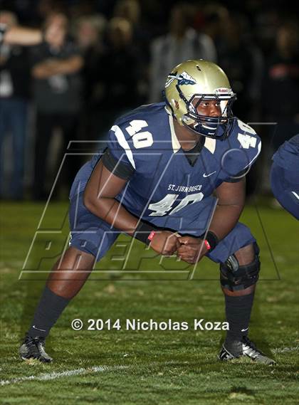 Thumbnail 3 in Mater Dei vs. St. John Bosco photogallery.