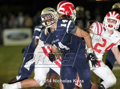 Thumbnail 1 in Mater Dei vs. St. John Bosco photogallery.