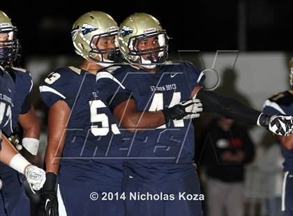 Thumbnail 3 in Mater Dei vs. St. John Bosco photogallery.