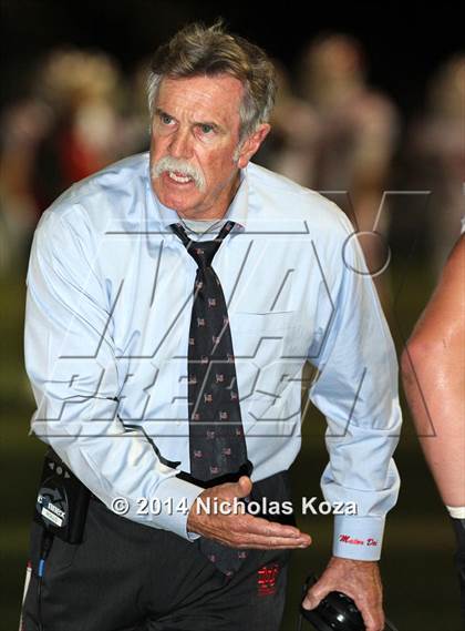 Thumbnail 2 in Mater Dei vs. St. John Bosco photogallery.