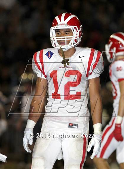 Thumbnail 2 in Mater Dei vs. St. John Bosco photogallery.