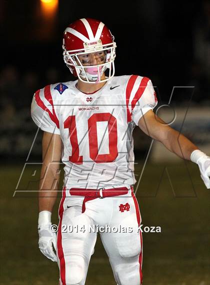 Thumbnail 1 in Mater Dei vs. St. John Bosco photogallery.