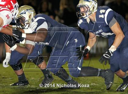 Thumbnail 1 in Mater Dei vs. St. John Bosco photogallery.