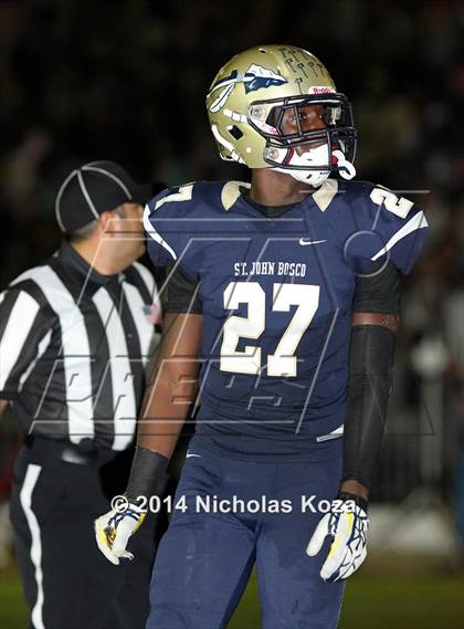 Thumbnail 1 in Mater Dei vs. St. John Bosco photogallery.