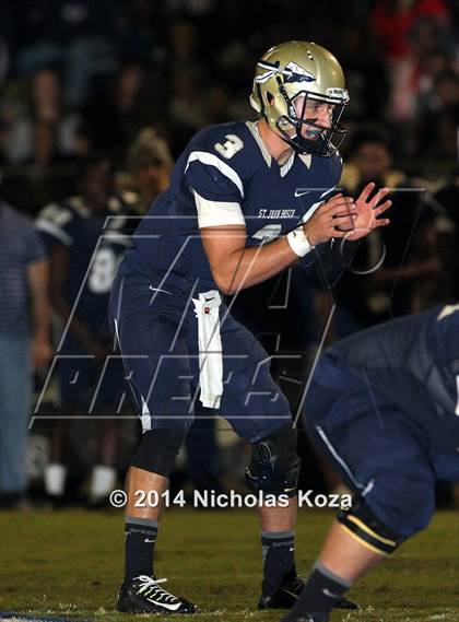 Thumbnail 1 in Mater Dei vs. St. John Bosco photogallery.
