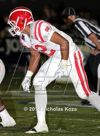Thumbnail 3 in Mater Dei vs. St. John Bosco photogallery.