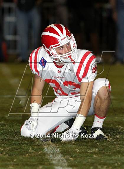 Thumbnail 2 in Mater Dei vs. St. John Bosco photogallery.