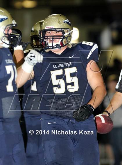Thumbnail 3 in Mater Dei vs. St. John Bosco photogallery.