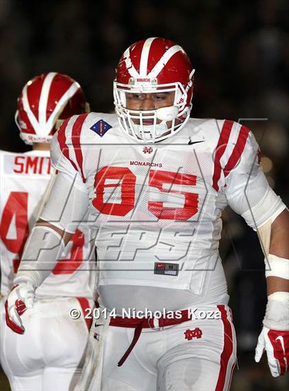 Thumbnail 2 in Mater Dei vs. St. John Bosco photogallery.
