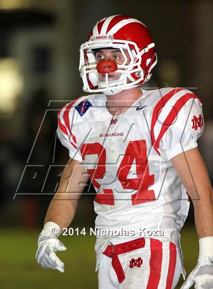 Thumbnail 1 in Mater Dei vs. St. John Bosco photogallery.