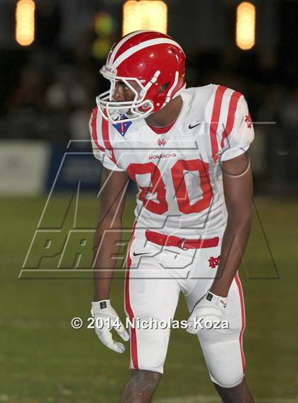 Thumbnail 3 in Mater Dei vs. St. John Bosco photogallery.