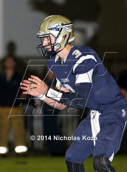 Thumbnail 1 in Mater Dei vs. St. John Bosco photogallery.