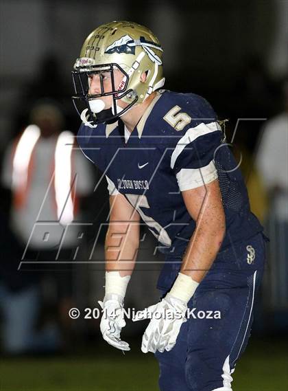Thumbnail 2 in Mater Dei vs. St. John Bosco photogallery.