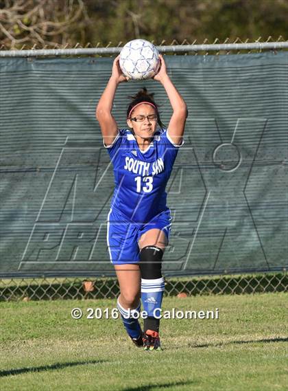 Thumbnail 3 in Lee [Robert E.] vs South San Antonio (Tejeda Sports Complex) photogallery.