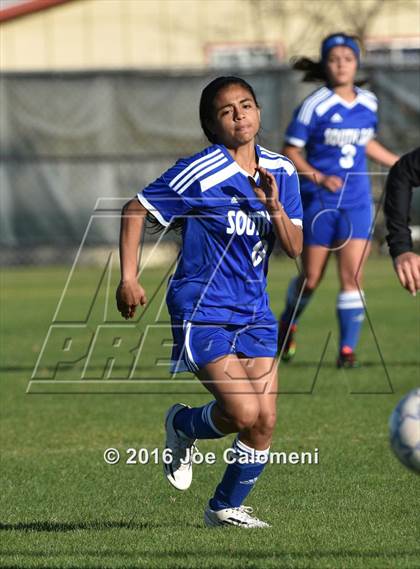 Thumbnail 1 in Lee [Robert E.] vs South San Antonio (Tejeda Sports Complex) photogallery.