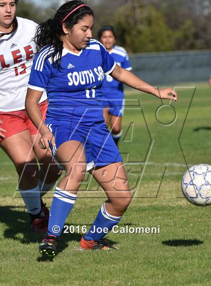 Thumbnail 3 in Lee [Robert E.] vs South San Antonio (Tejeda Sports Complex) photogallery.