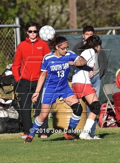 Thumbnail 2 in Lee [Robert E.] vs South San Antonio (Tejeda Sports Complex) photogallery.