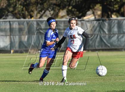 Thumbnail 2 in Lee [Robert E.] vs South San Antonio (Tejeda Sports Complex) photogallery.