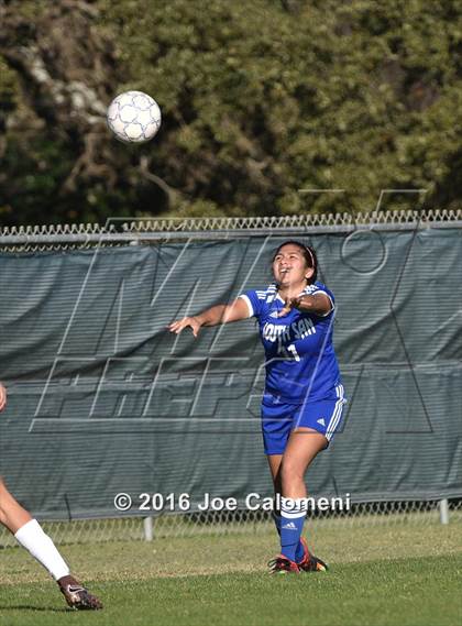 Thumbnail 1 in Lee [Robert E.] vs South San Antonio (Tejeda Sports Complex) photogallery.